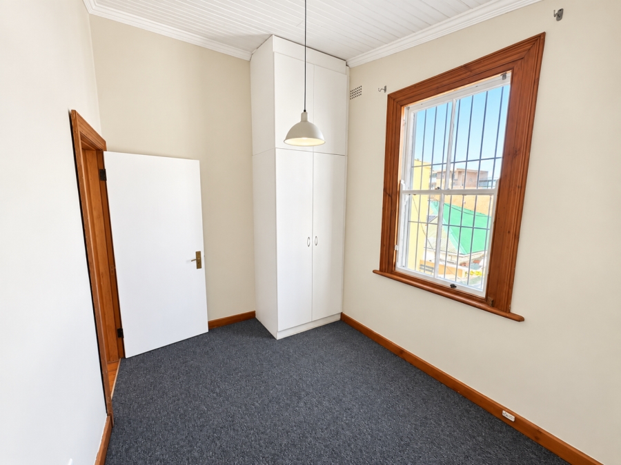 2 Bedroom Property for Sale in Green Point Western Cape
